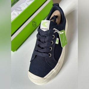 Cariuma OCA low sneakers (navy)